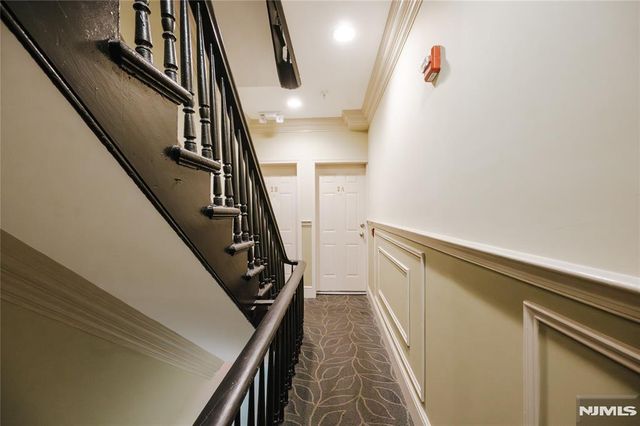 204 Washington Street 2A, Jersey City, NJ 07302