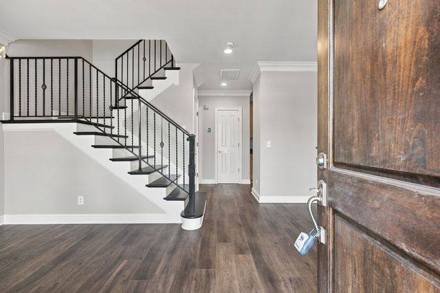 4216 Hillsboro Pike, Nashville, TN 37215