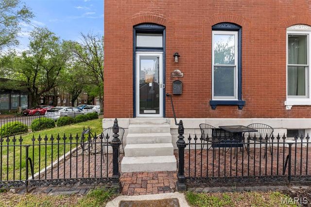 2869 Missouri Avenue, St Louis, MO 63118