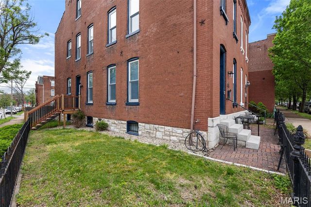 2869 Missouri Avenue, St Louis, MO 63118