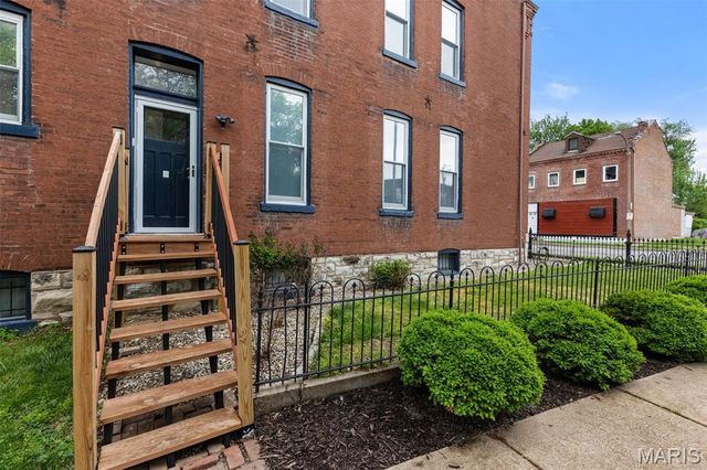 2869 Missouri Avenue, St Louis, MO 63118