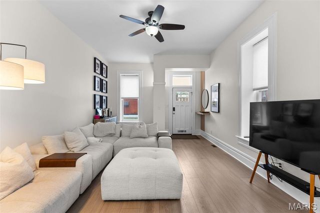 2869 Missouri Avenue, St Louis, MO 63118