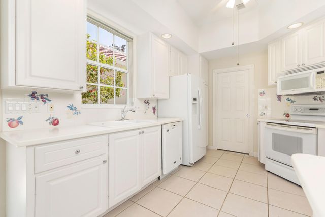150 Euphrates Circle, Palm Beach Gardens, FL 33410