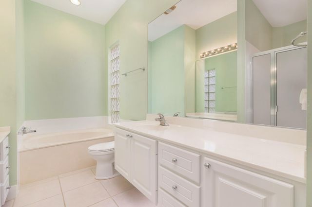 150 Euphrates Circle, Palm Beach Gardens, FL 33410