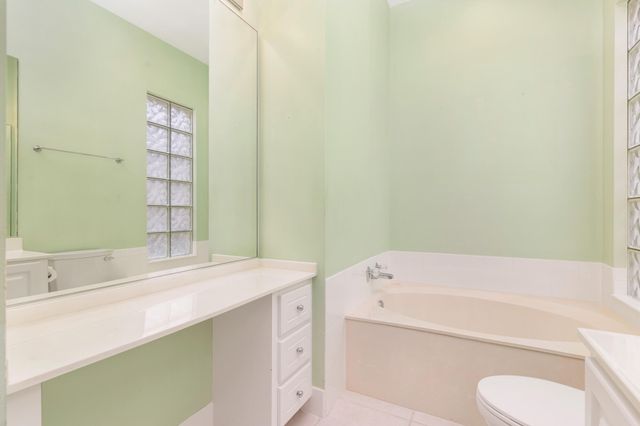 150 Euphrates Circle, Palm Beach Gardens, FL 33410