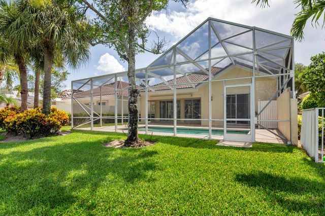 150 Euphrates Circle, Palm Beach Gardens, FL 33410
