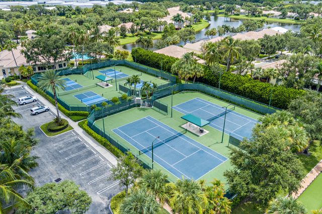 150 Euphrates Circle, Palm Beach Gardens, FL 33410