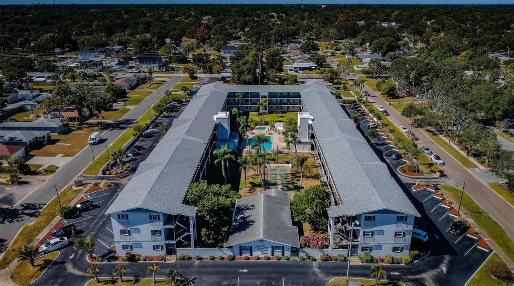 4050 4TH STREET N 306, St Petersburg, FL 33703