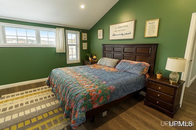 513 S 32nd Street, Escanaba, MI 49829