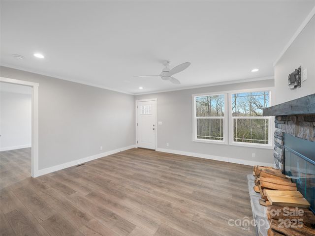 92 Jarrett Drive, Bakersville, NC 28705