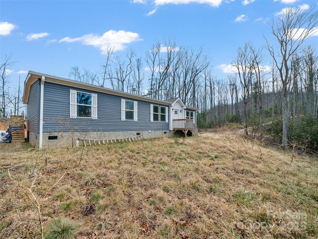 92 Jarrett Drive, Bakersville, NC 28705