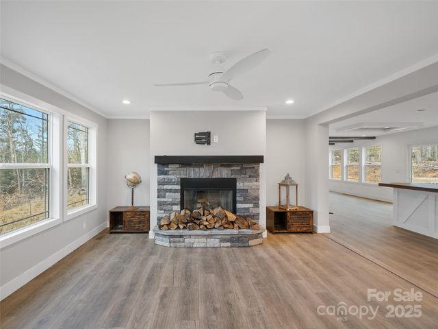 92 Jarrett Drive, Bakersville, NC 28705