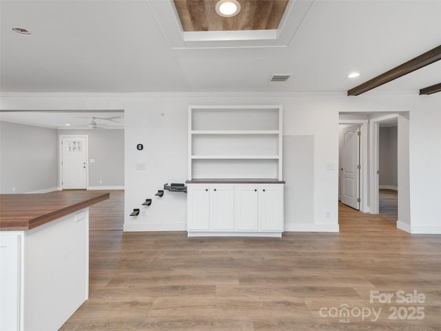 92 Jarrett Drive, Bakersville, NC 28705