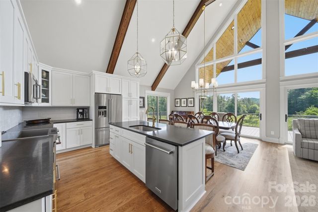 8788 Donald Barrier Street, Newland, NC 28657