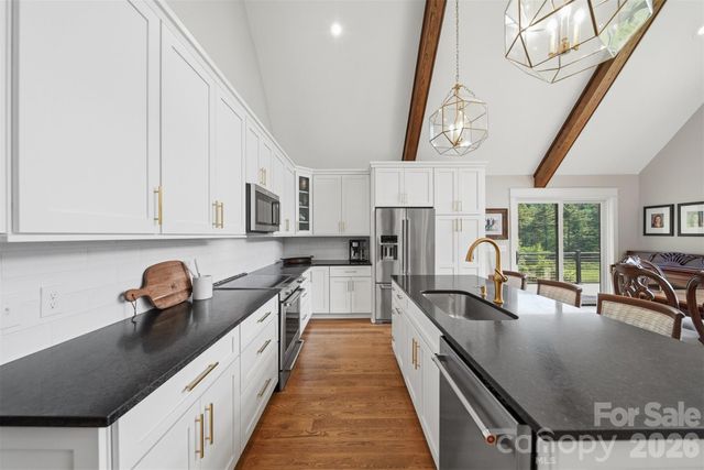 8788 Donald Barrier Street, Newland, NC 28657