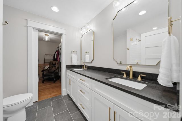 8788 Donald Barrier Street, Newland, NC 28657