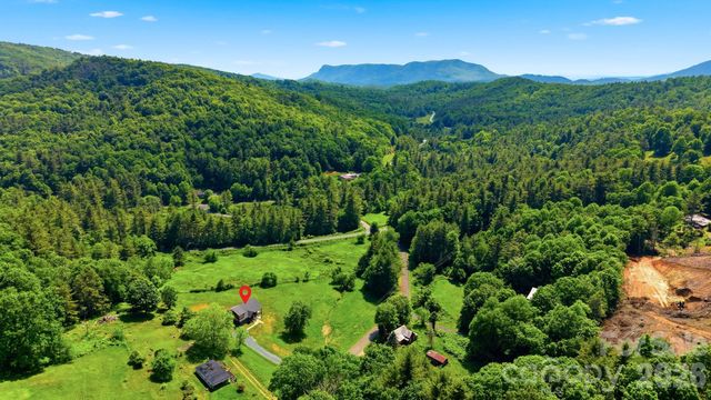 8788 Donald Barrier Street, Newland, NC 28657