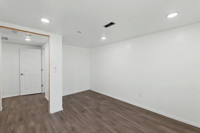 8026 E Morningside St, Wichita, KS 67207