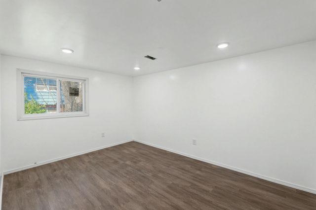 8026 E Morningside St, Wichita, KS 67207