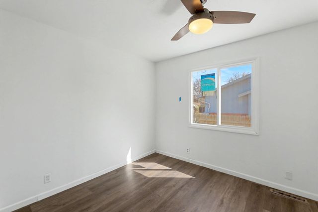 8026 E Morningside St, Wichita, KS 67207