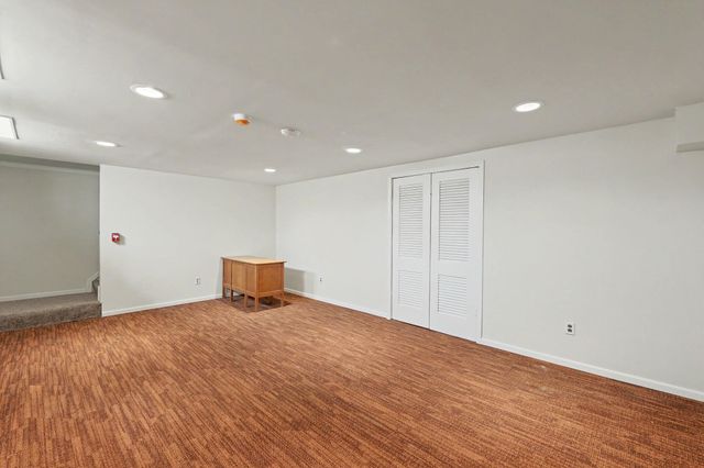 8026 E Morningside St, Wichita, KS 67207