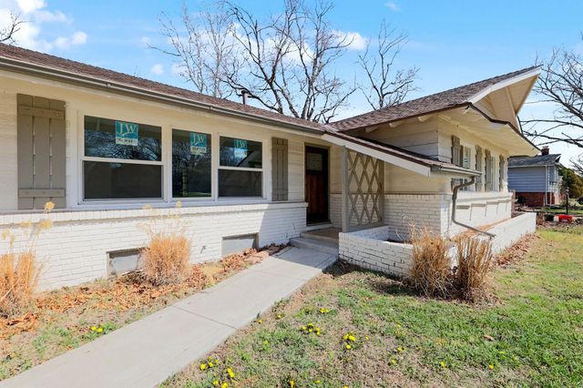 8026 E Morningside St, Wichita, KS 67207