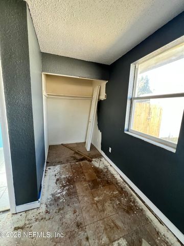 11310 VERA Drive, Jacksonville, FL 32218