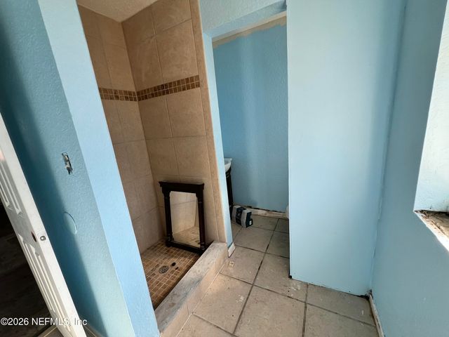 11310 VERA Drive, Jacksonville, FL 32218