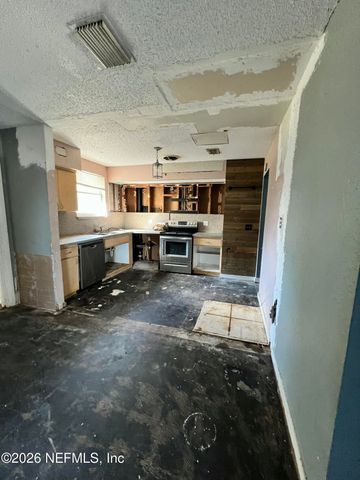 11310 VERA Drive, Jacksonville, FL 32218