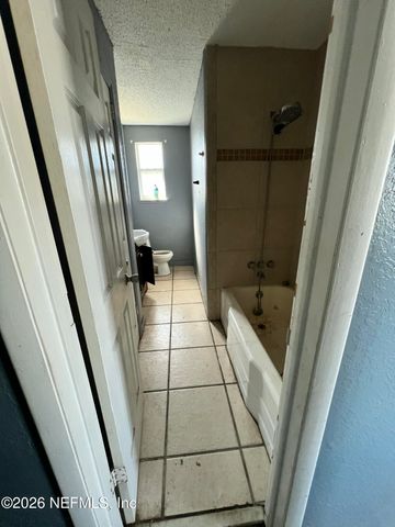 11310 VERA Drive, Jacksonville, FL 32218