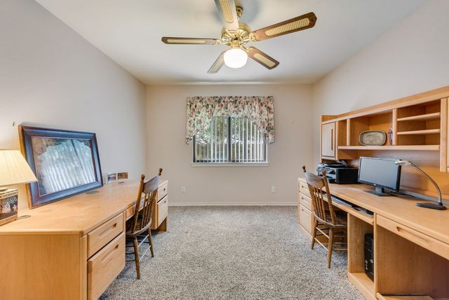 104 Kiowa Drive N, Gainesville, TX 76240