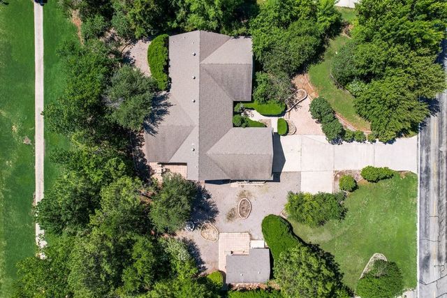 104 Kiowa Drive N, Gainesville, TX 76240