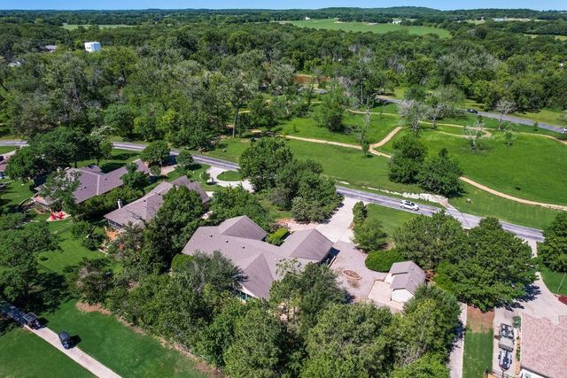 104 Kiowa Drive N, Gainesville, TX 76240
