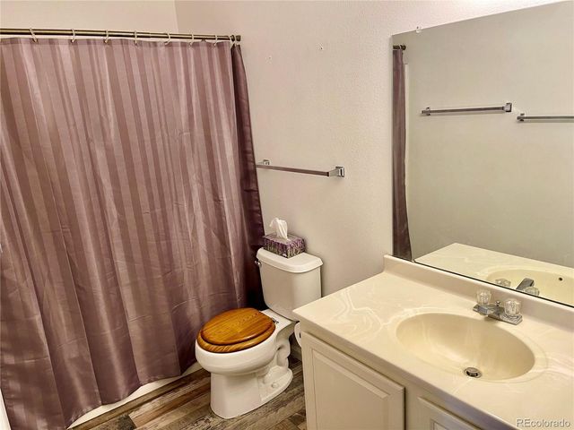 8304 Pebble Creek Way 203, Highlands Ranch, CO 80126