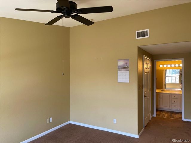 8304 Pebble Creek Way 203, Highlands Ranch, CO 80126