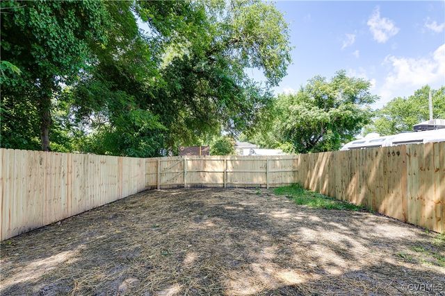 18 W 29th St, Richmond, VA 23223