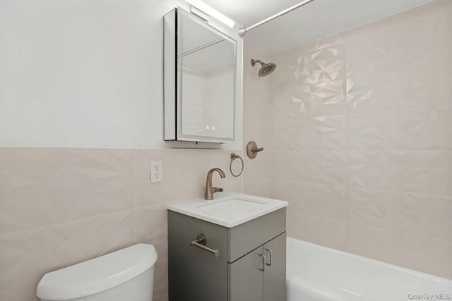 4705 Henry Hudson Parkway 15C, Bronx, NY 10471