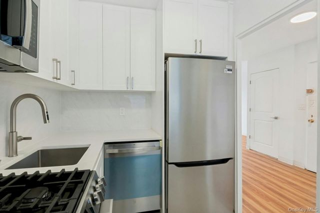 4705 Henry Hudson Parkway 15C, Bronx, NY 10471
