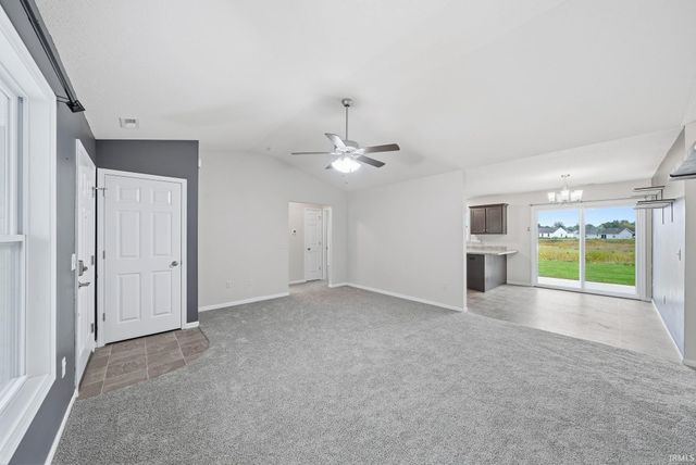215 Station House Pass, Garrett, IN 46738
