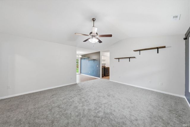 215 Station House Pass, Garrett, IN 46738
