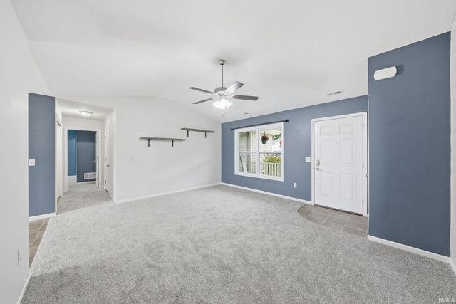 215 Station House Pass, Garrett, IN 46738