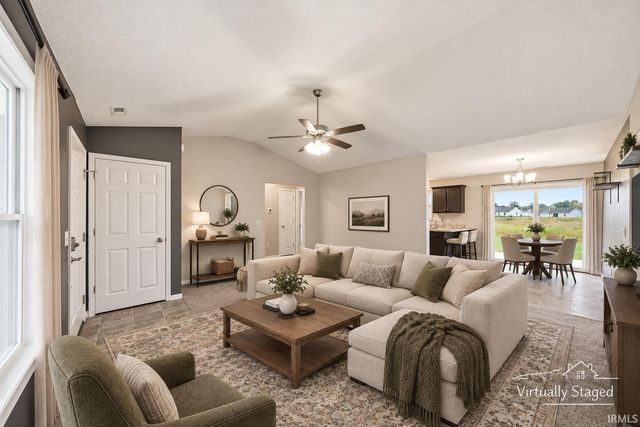 215 Station House Pass, Garrett, IN 46738