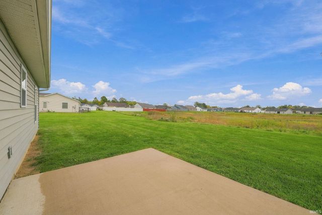 215 Station House Pass, Garrett, IN 46738