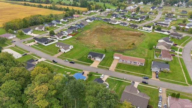 215 Station House Pass, Garrett, IN 46738