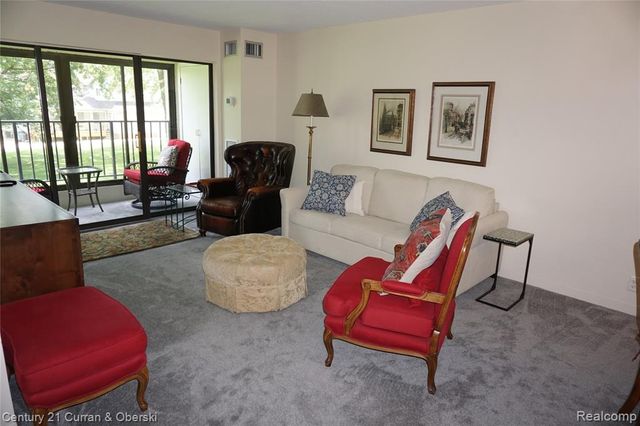21800 Morley Avenue 105, Dearborn, MI 48124