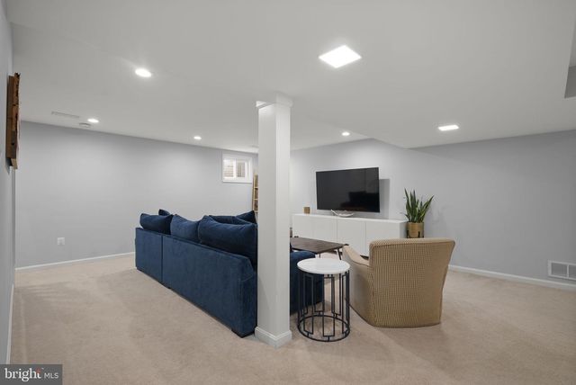 303 BELTON RD, Silver Spring, MD 20901