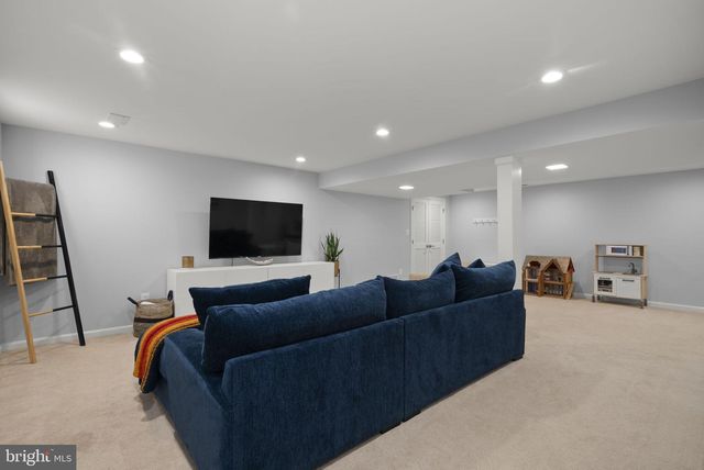 303 BELTON RD, Silver Spring, MD 20901