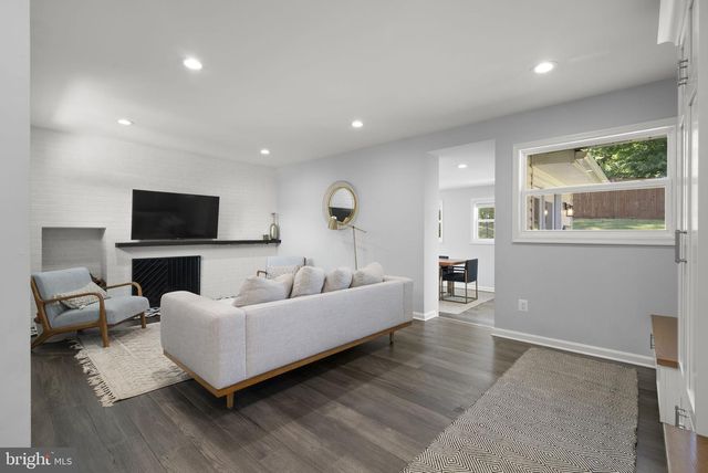 303 BELTON RD, Silver Spring, MD 20901
