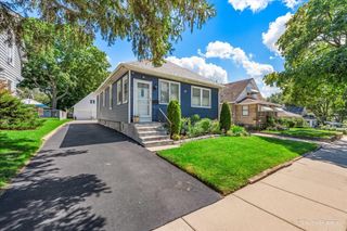 865 Illinois Avenue, Elgin, IL 60120