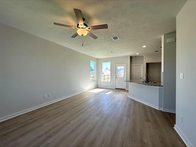 134 Lacebark Loop, Huntsville, TX 77320